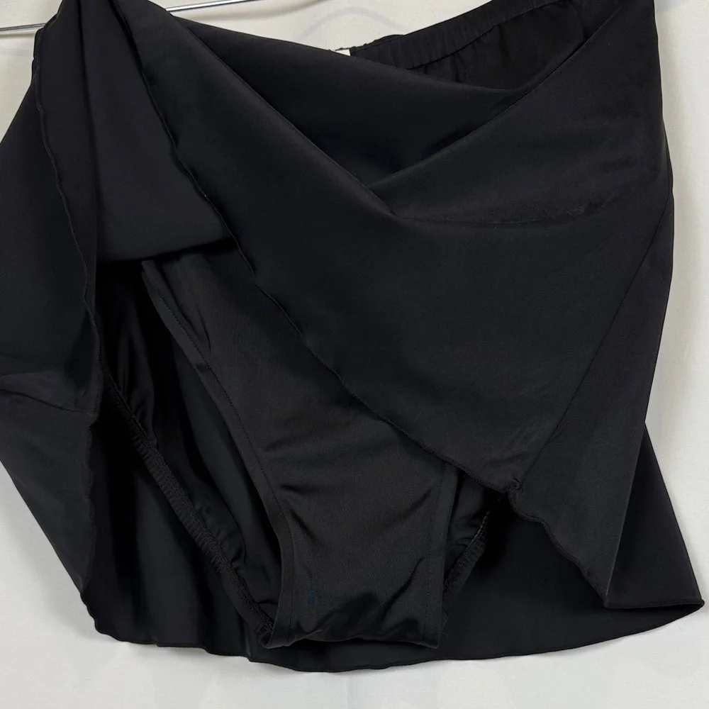 👙Chic Black Swim Coverup Skirt - Picture 3 of 4